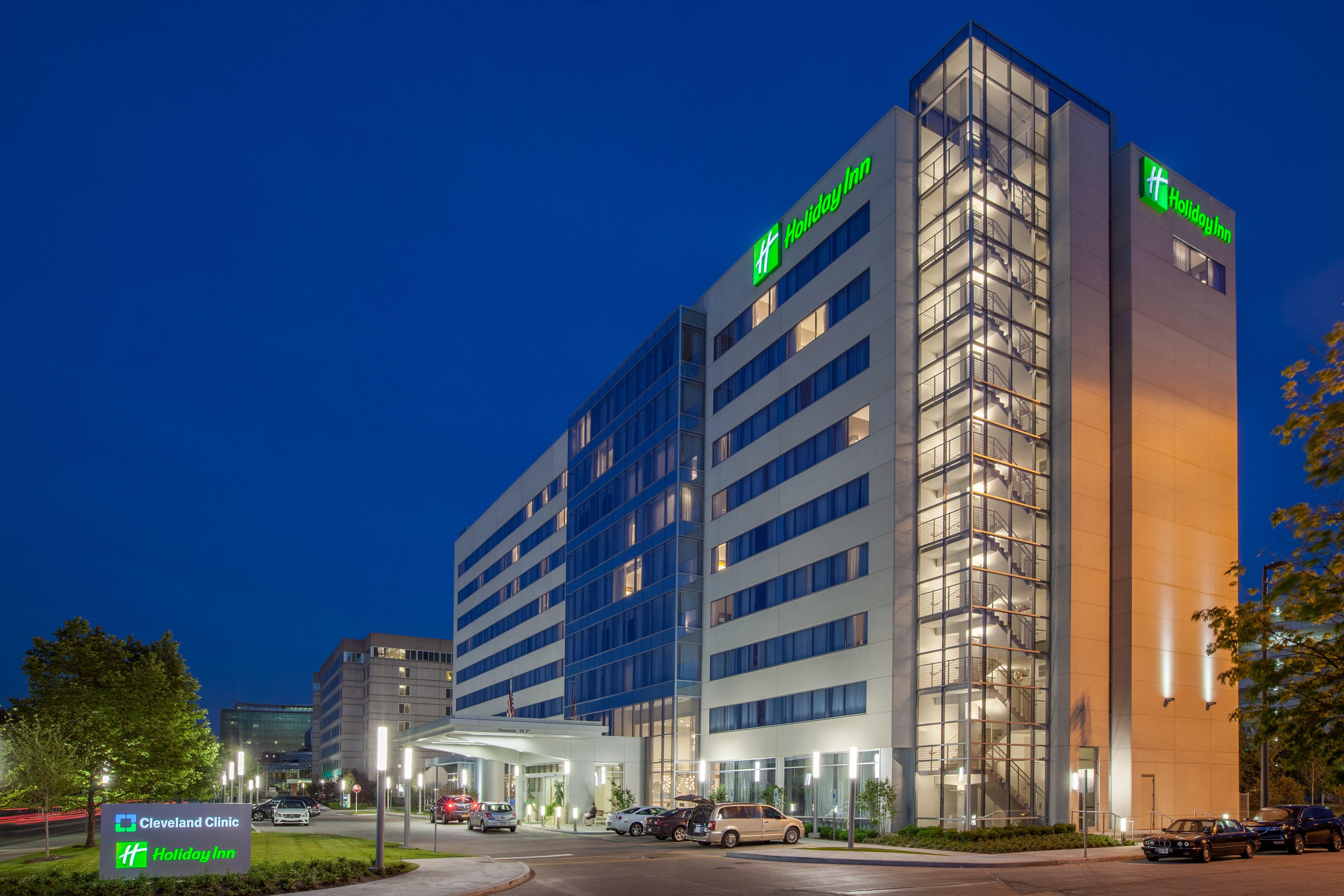 Holiday Inn Cleveland Clinic By Ihg Exterior photo