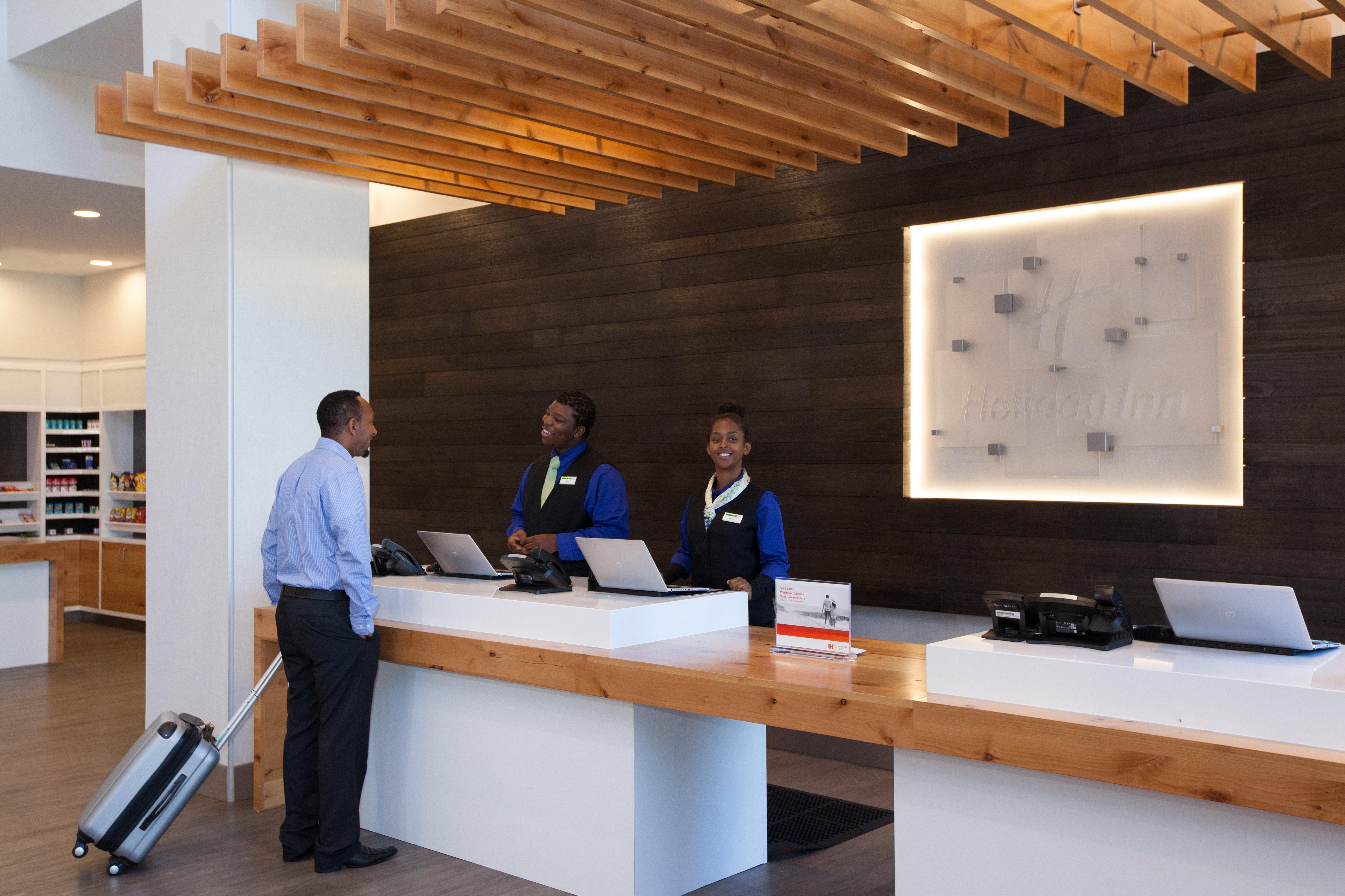 Holiday Inn Cleveland Clinic By Ihg Exterior photo