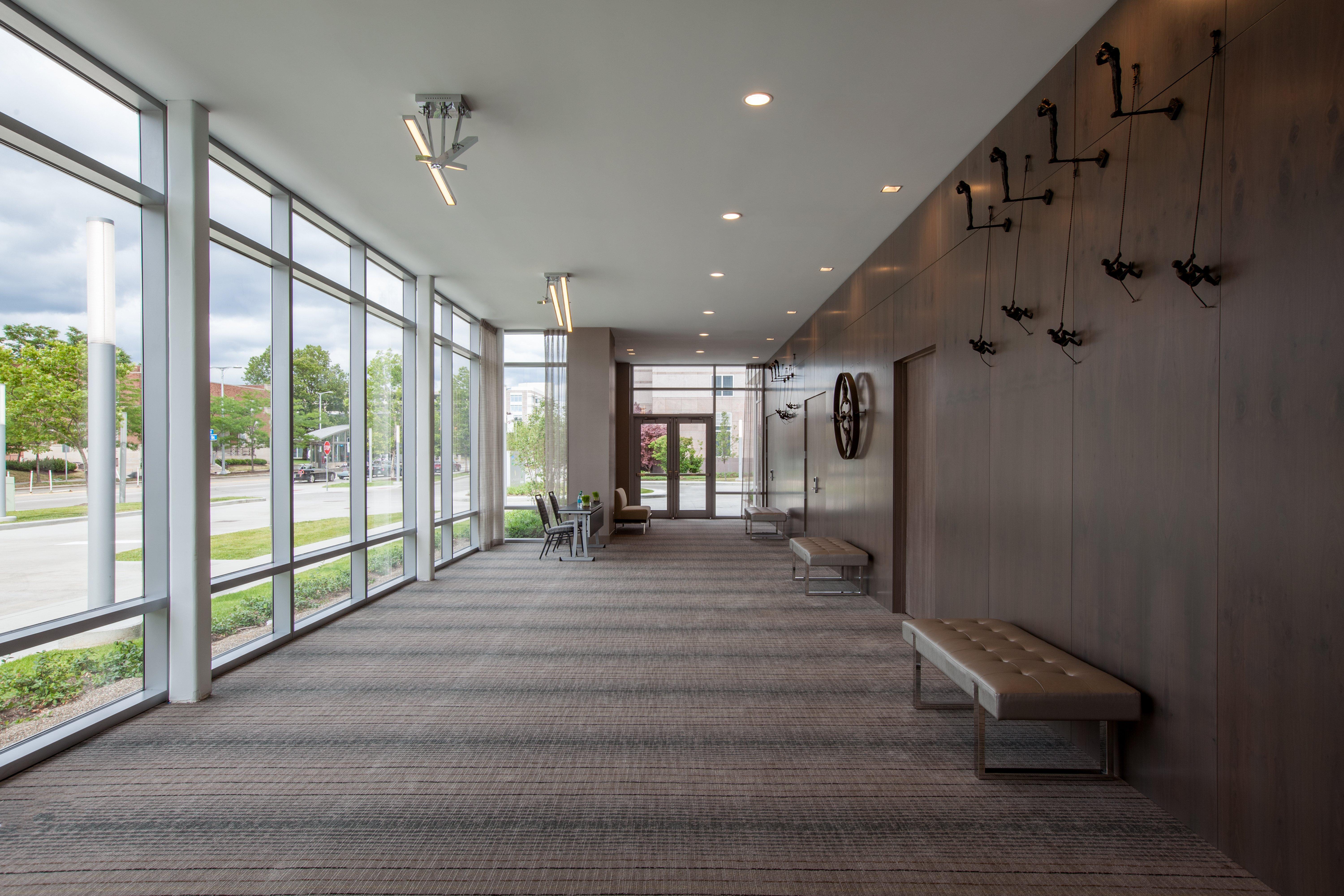 Holiday Inn Cleveland Clinic By Ihg Exterior photo