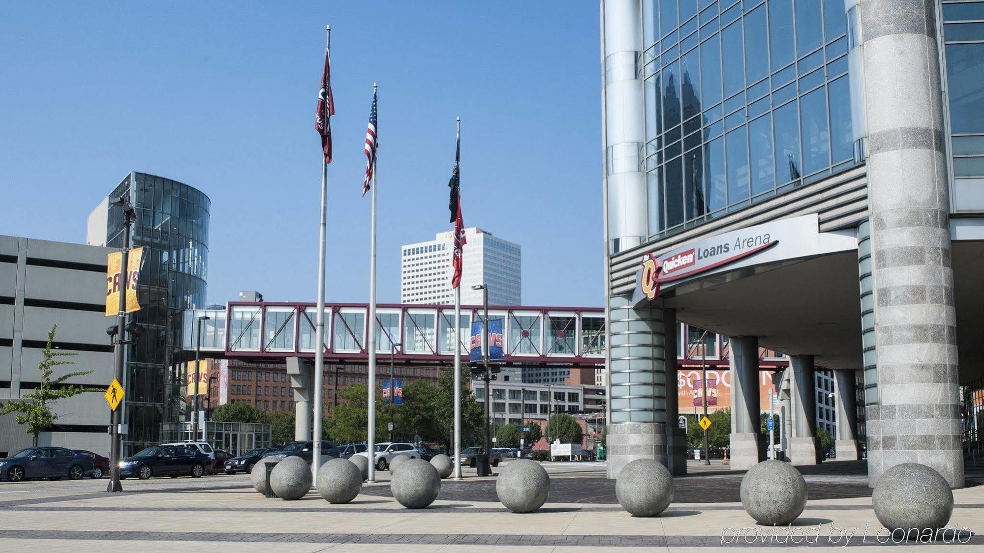 Holiday Inn Cleveland Clinic By Ihg Exterior photo
